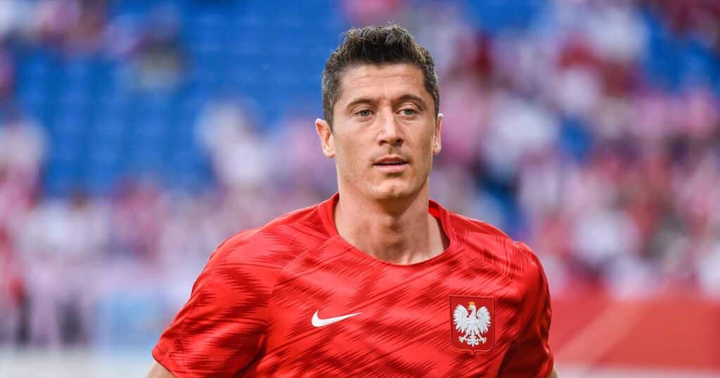 Robert Lewandowski mit Polen unter Druck (Copyright Depositiphotos)