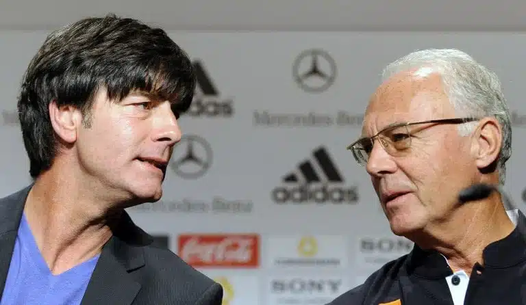 Franz Beckenbauer mit Jogi Löw (Foto AFP)