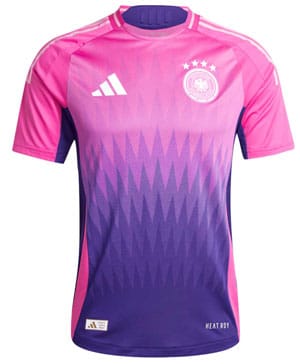 Das neue DFB Trikot 2024 als Away in pink-lila